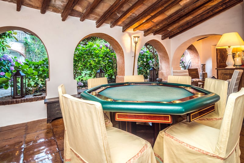 galleries/2014/10/18/omg-i-want-this-house-porto-cervo-italy/141014-omg-villa-forte-porto-05_wohiy7