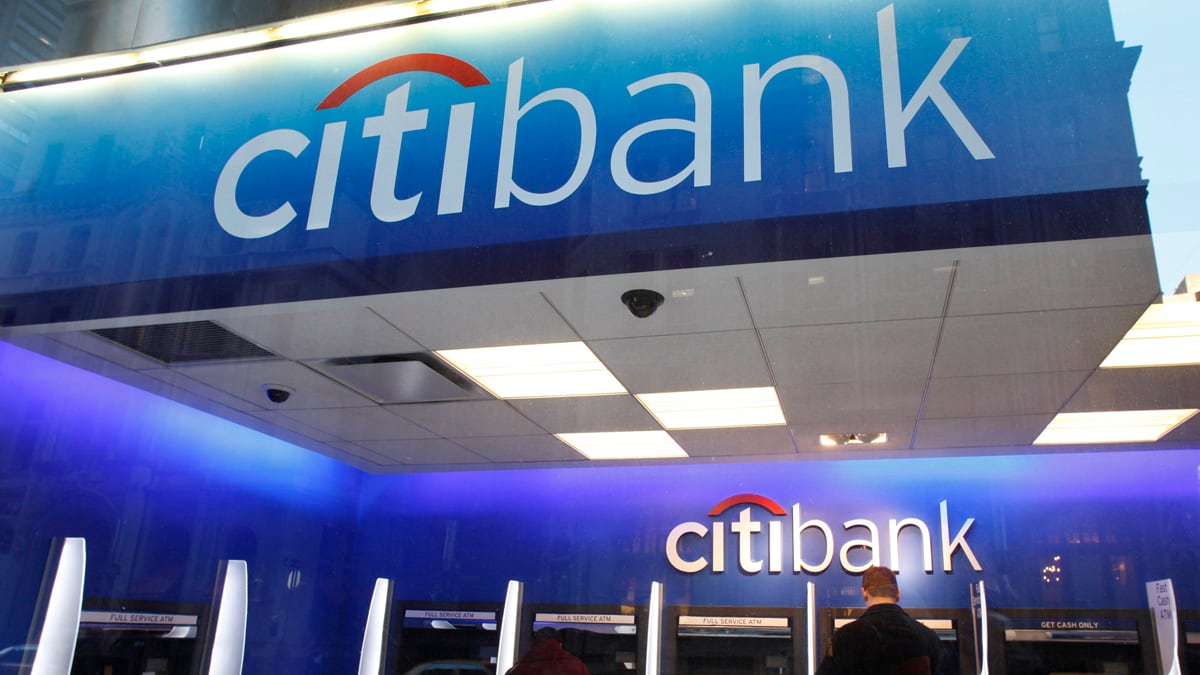 cheats/2012/02/10/citibank-app-charges-twice/citibank-ipad-app-glitch-cheat_mqci58