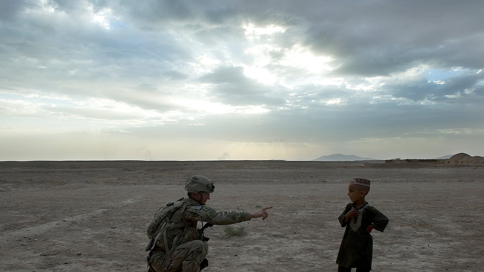 articles/2013/08/23/send-in-the-marines-and-the-anthropologists-too/130822-kael-weston-afghanistan-tease_zsvliw