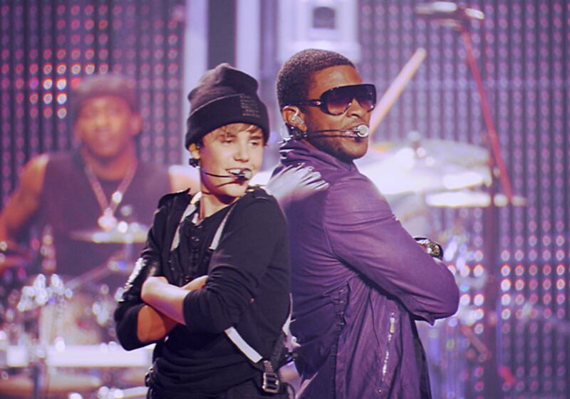 galleries/2011/02/10/justin-bieber-movie/bieber-movie---usher_hd722y