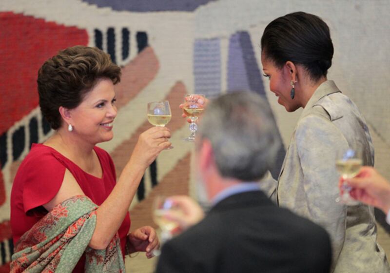 galleries/2011/03/19/obamas-visit-brazil/obama-brazil---lunch_avv90o