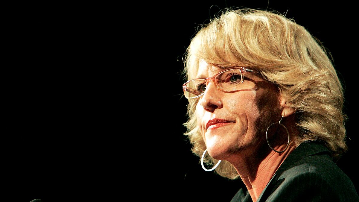 cheats/2012/01/27/erin-brockovich-investigating-ny-illness/erin-brockovich-cheat_n1x63n