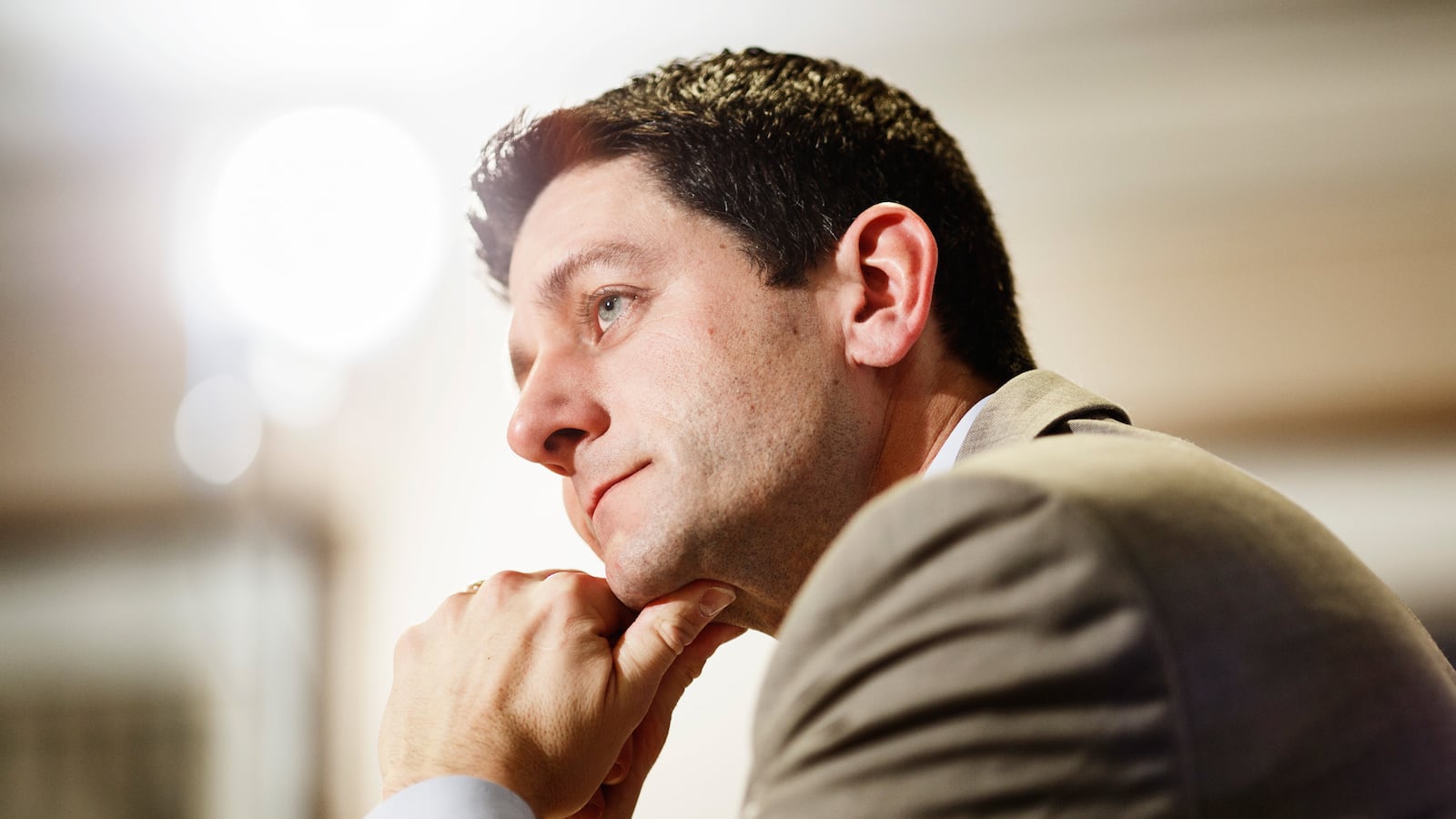 articles/2014/05/02/paul-ryan-opens-a-door-to-the-congressional-black-congress/140501-christie-ryan-tease_omsnlx