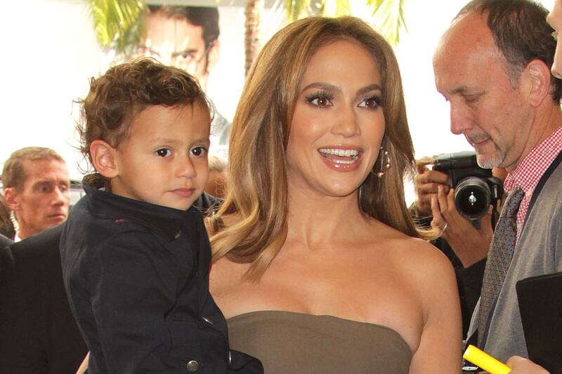 galleries/2011/12/19/most-influential-celebrity-kids-photos/max-anthony-celebrity-power-babies_vndnry