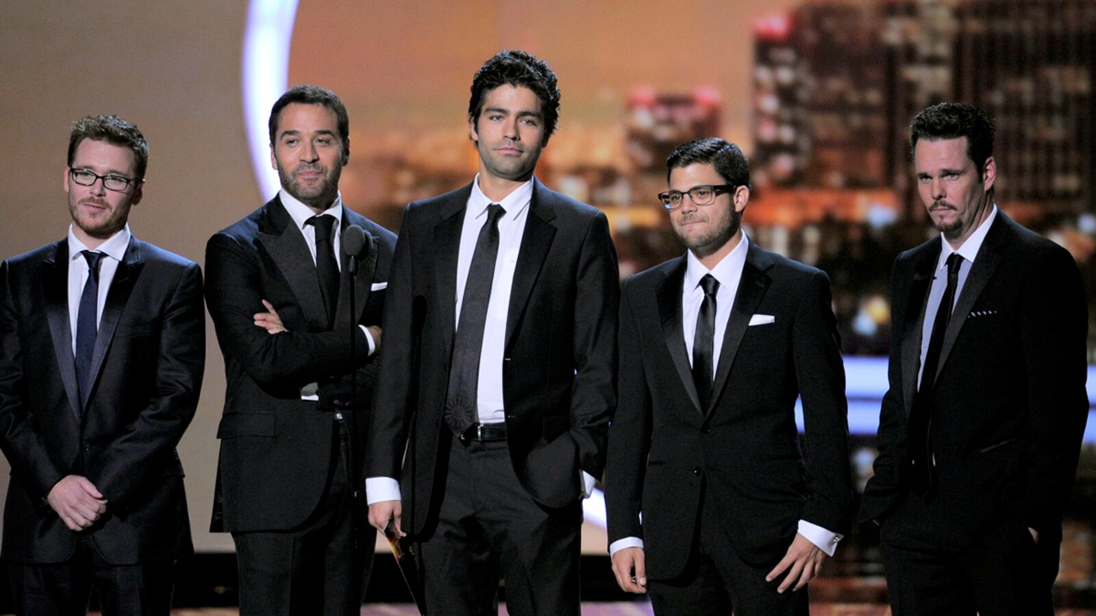 cheats/2011/09/19/entourage-star-insists-show-respects-women/emmys-entourage-cs_idhkmi