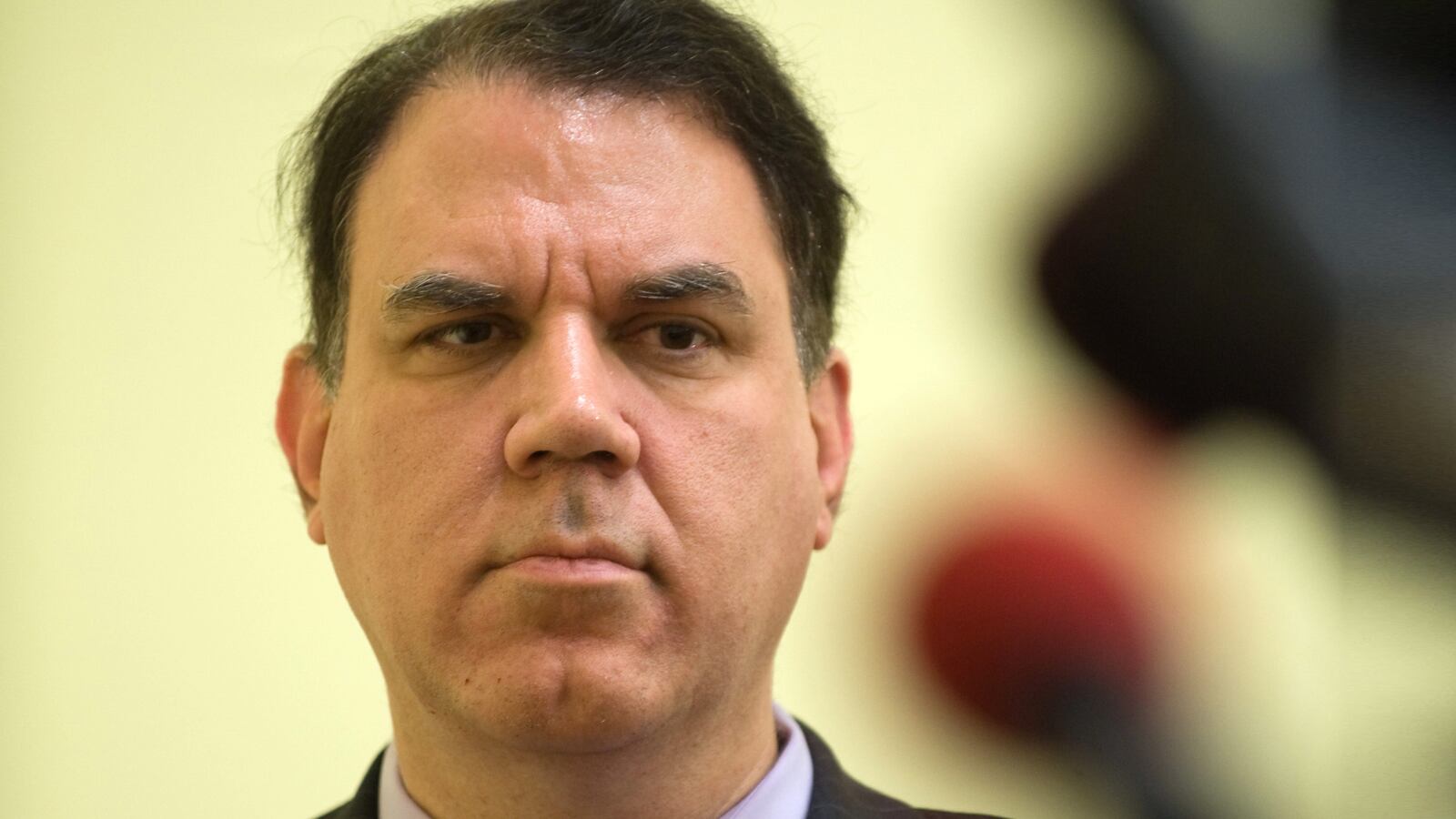 articles/2016/07/26/rep-alan-grayson-alleged-wife-beater-loses-endorsements/160726-desiderio-corse-alan-grayson-tease_hy3vos