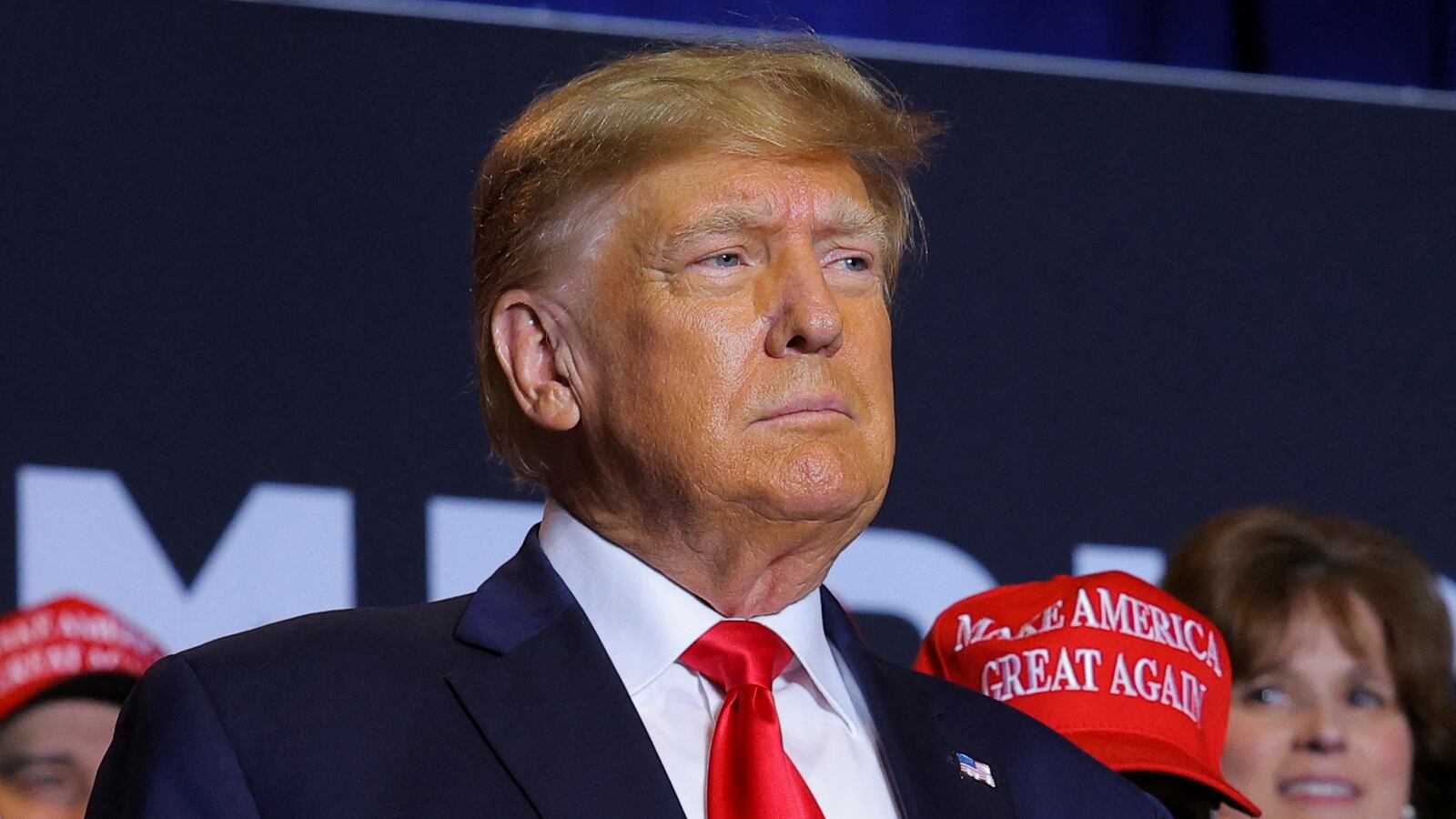 2023-04-27T203145Z_1406729588_RC28N0ARTK2Q_RTRMADP_3_USA-ELECTION-TRUMP_mg5hyg