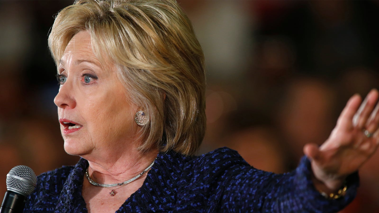 articles/2016/01/12/hillary-deport-kids-just-not-too-many/160112-Woodruff-hillary-tease_ziyxbx