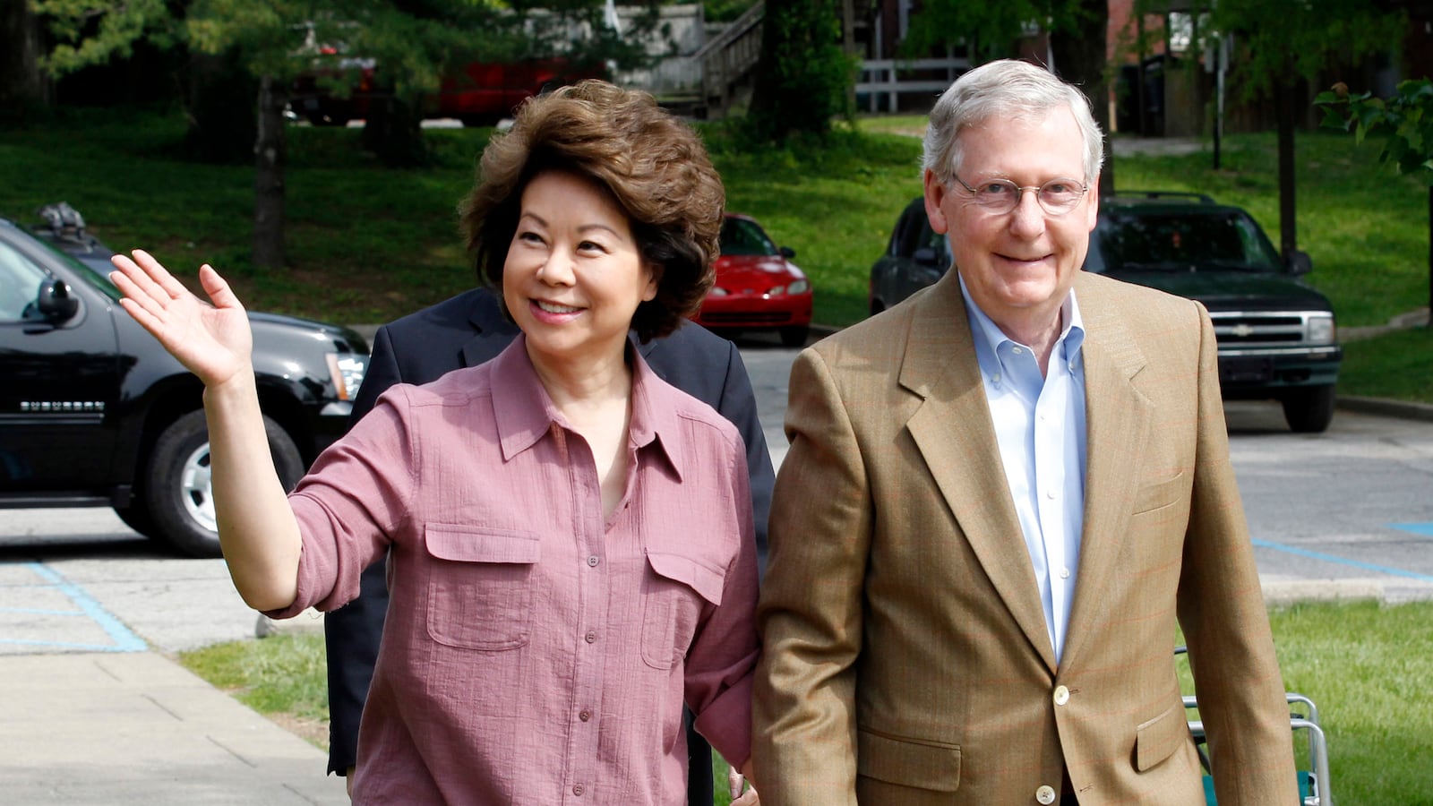 cheats/2014/08/08/gop-leader-s-wife-part-of-war-on-coal/140808-elaine-chao-cheat_hf3ga6
