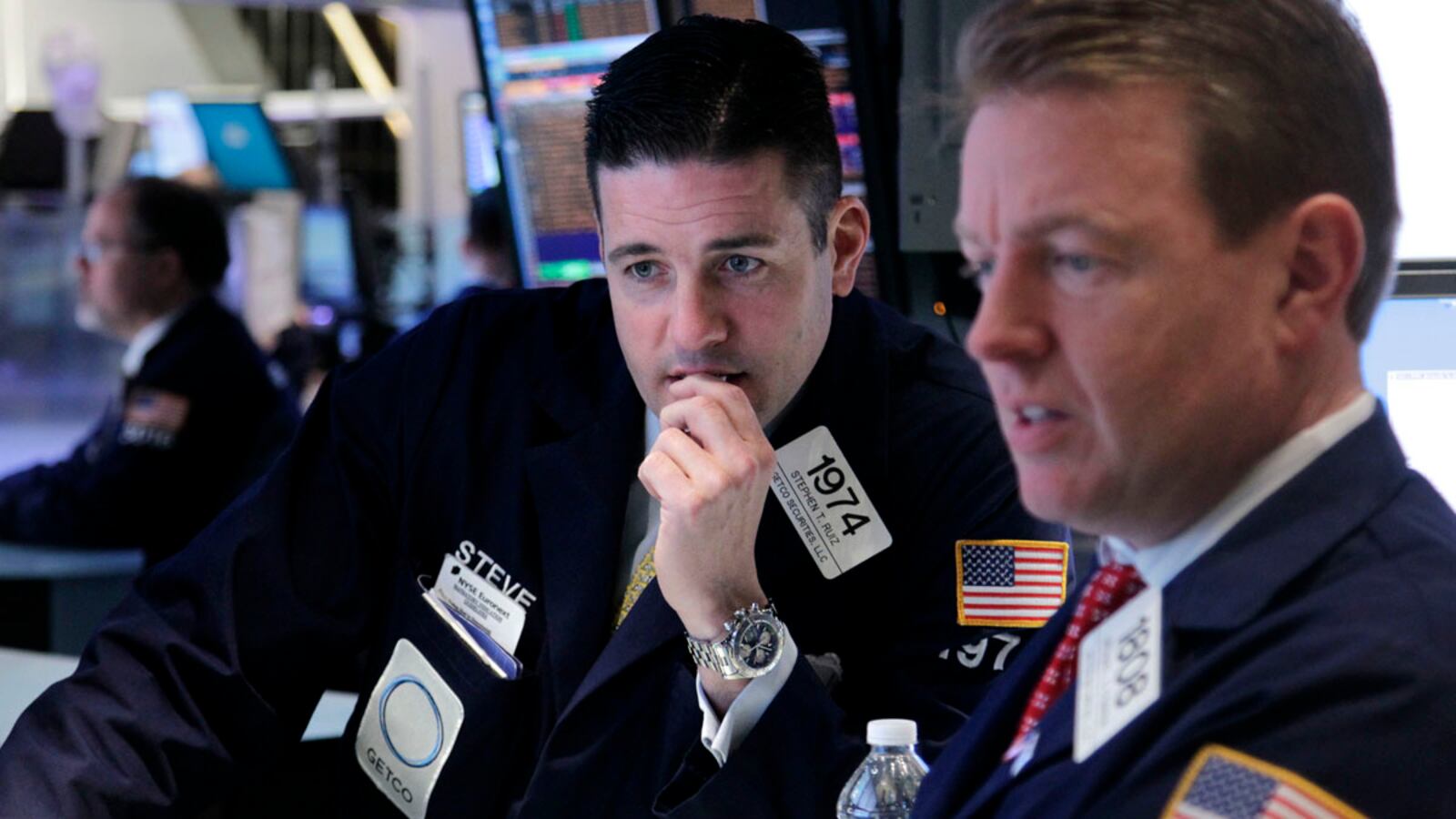 cheats/2012/03/06/dow-drops-200-points-at-midday/wall-street-of-200-points-cheat_mfuyw6