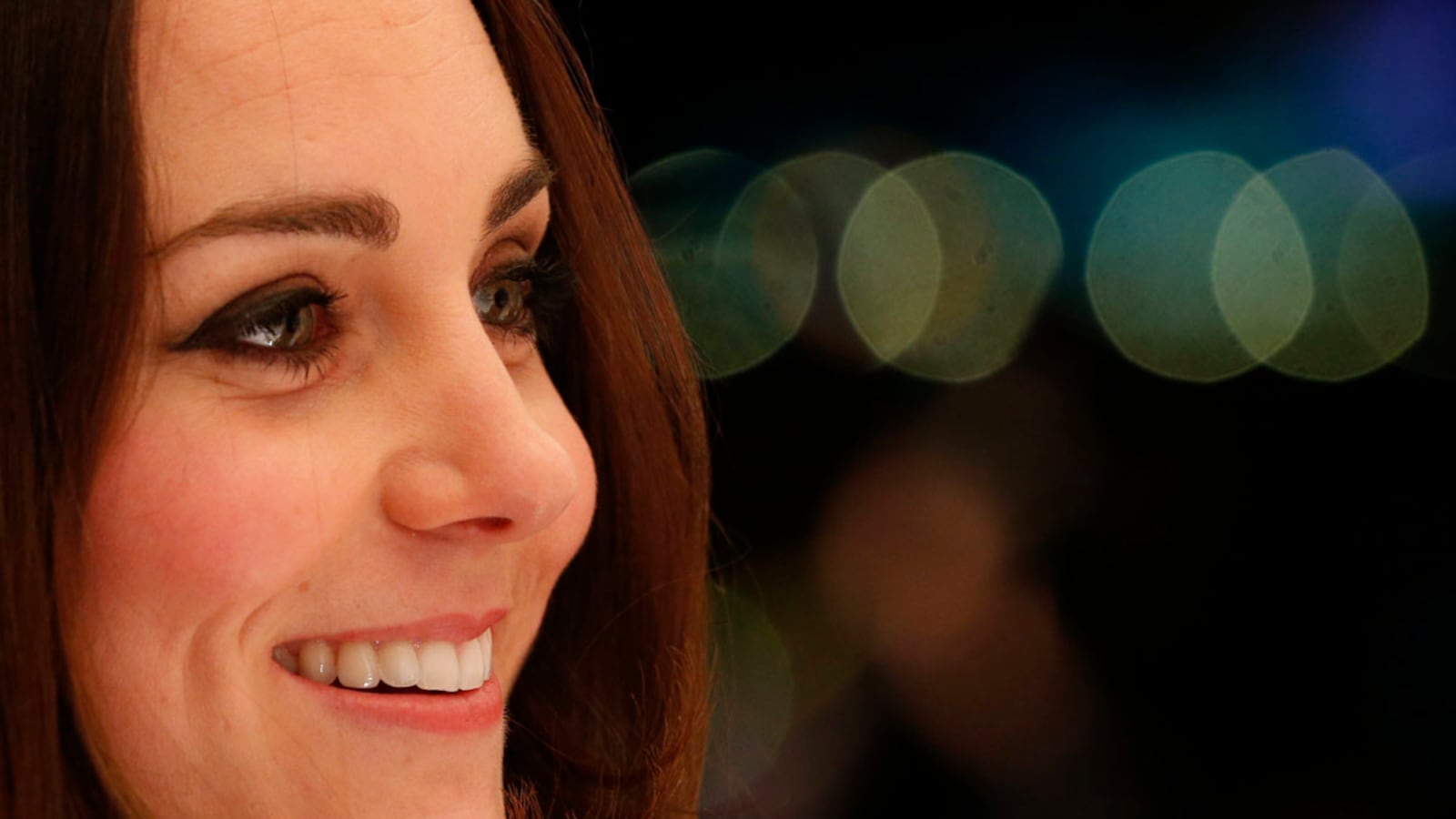 articles/2013/11/29/kate-chops-a-few-inches-gets-new-hair-color-and-banishes-gray-roots/kate-sport-tease_smo58m