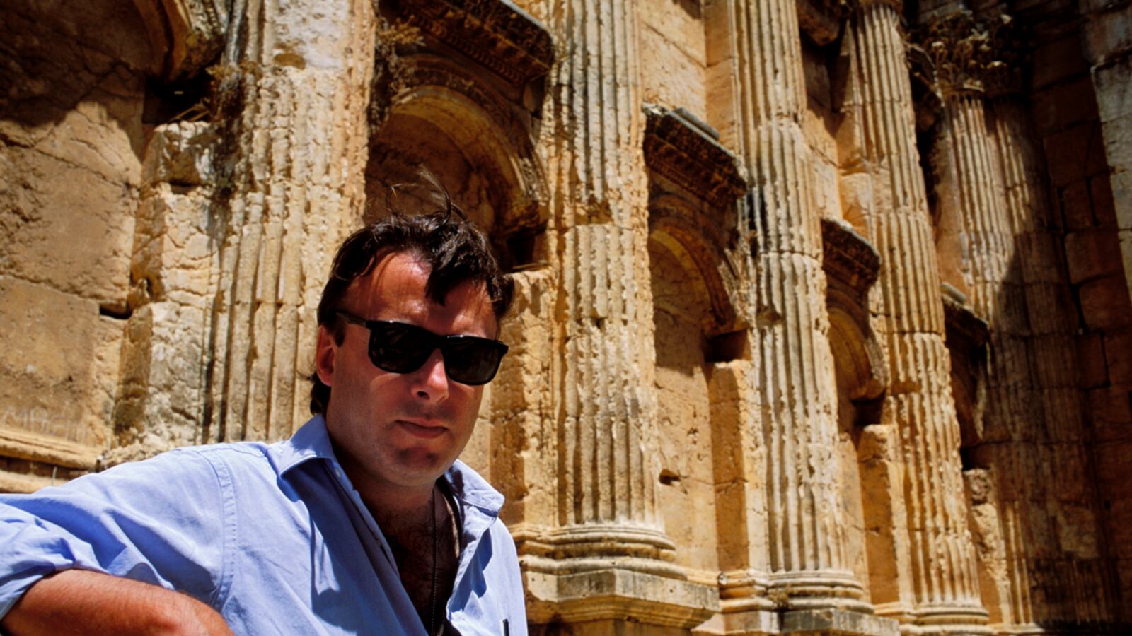 articles/2011/12/16/christopher-hitchens-s-best-zingers-from-sarah-palin-to-barack-obama/christopher-hitchens-gal-1991_q2ej3d