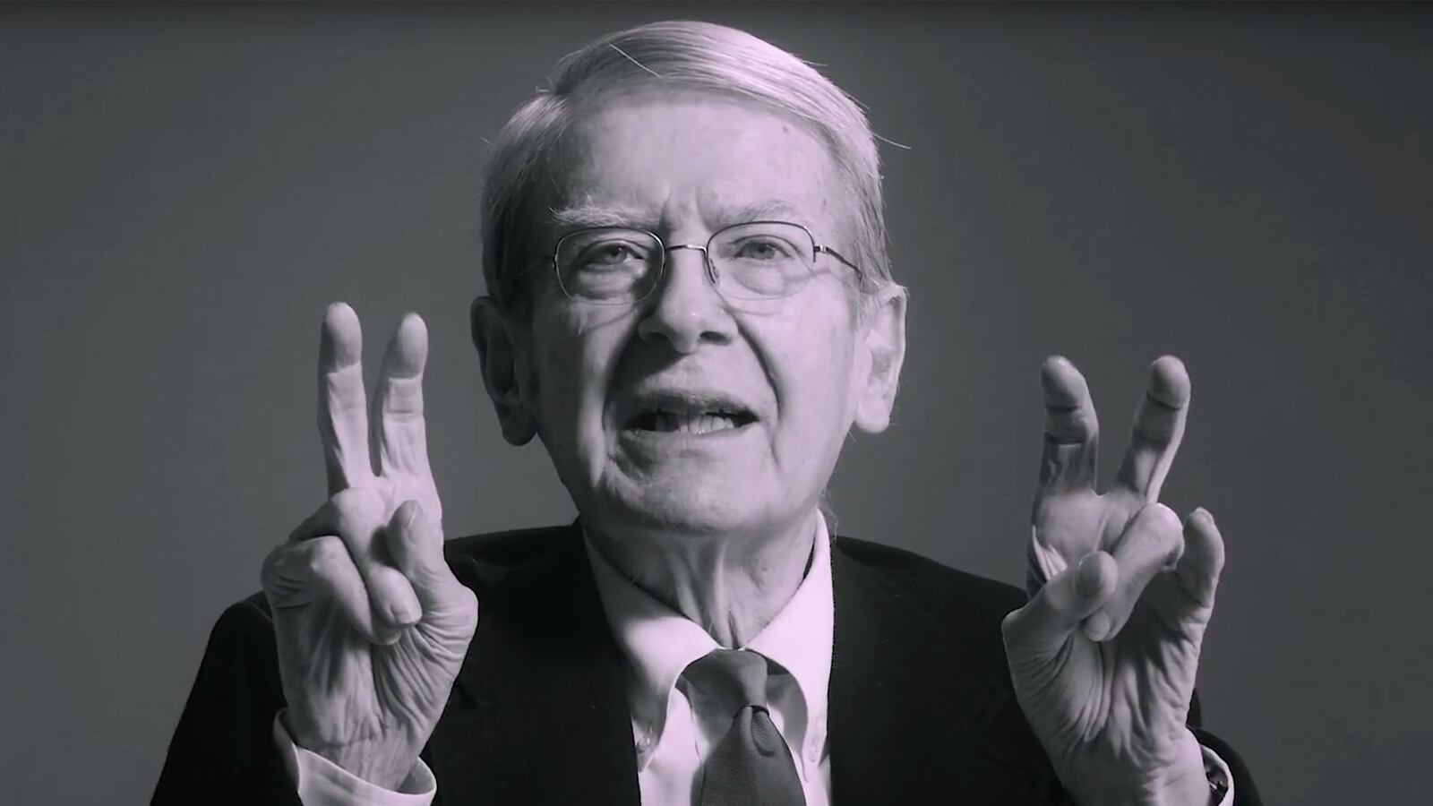 articles/2016/07/18/hillary-clinton-ad-ripping-donald-trump-revives-lyndon-johnson-attack-on-barry-goldwater/160718-tomasky-hillary-ad-tease_o5hvwp