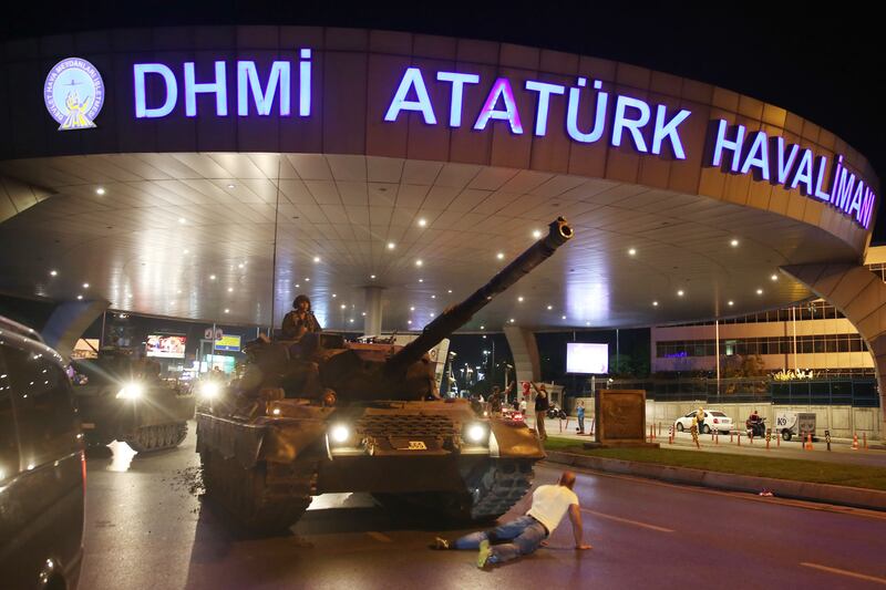galleries/2016/07/15/turkey-under-martial-law/160715-turkey-coup-photo-10_jhlbk6