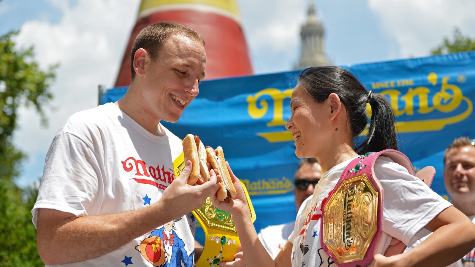 cheats/2013/07/04/hot-dog-contest-winners-crowned/130704-hot-dog-contest-cheat_wde8vp