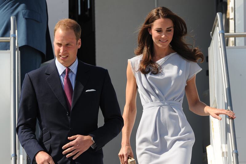 articles/2011/07/08/kate-middleton-and-prince-william-in-california-pictures/kate-will-la-box_eieq1q