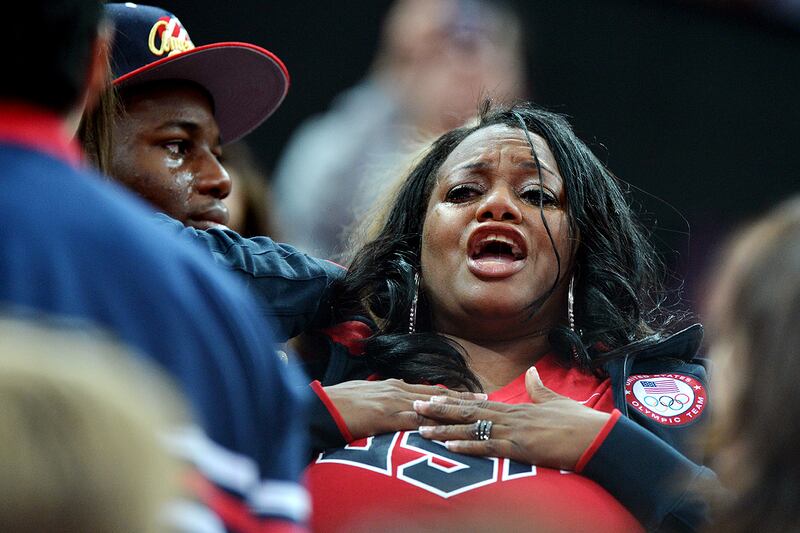 galleries/2012/08/11/our-favorite-olympic-moments-aly-raisman-the-queen-more-photos/olympic-moments-09_owgsl6