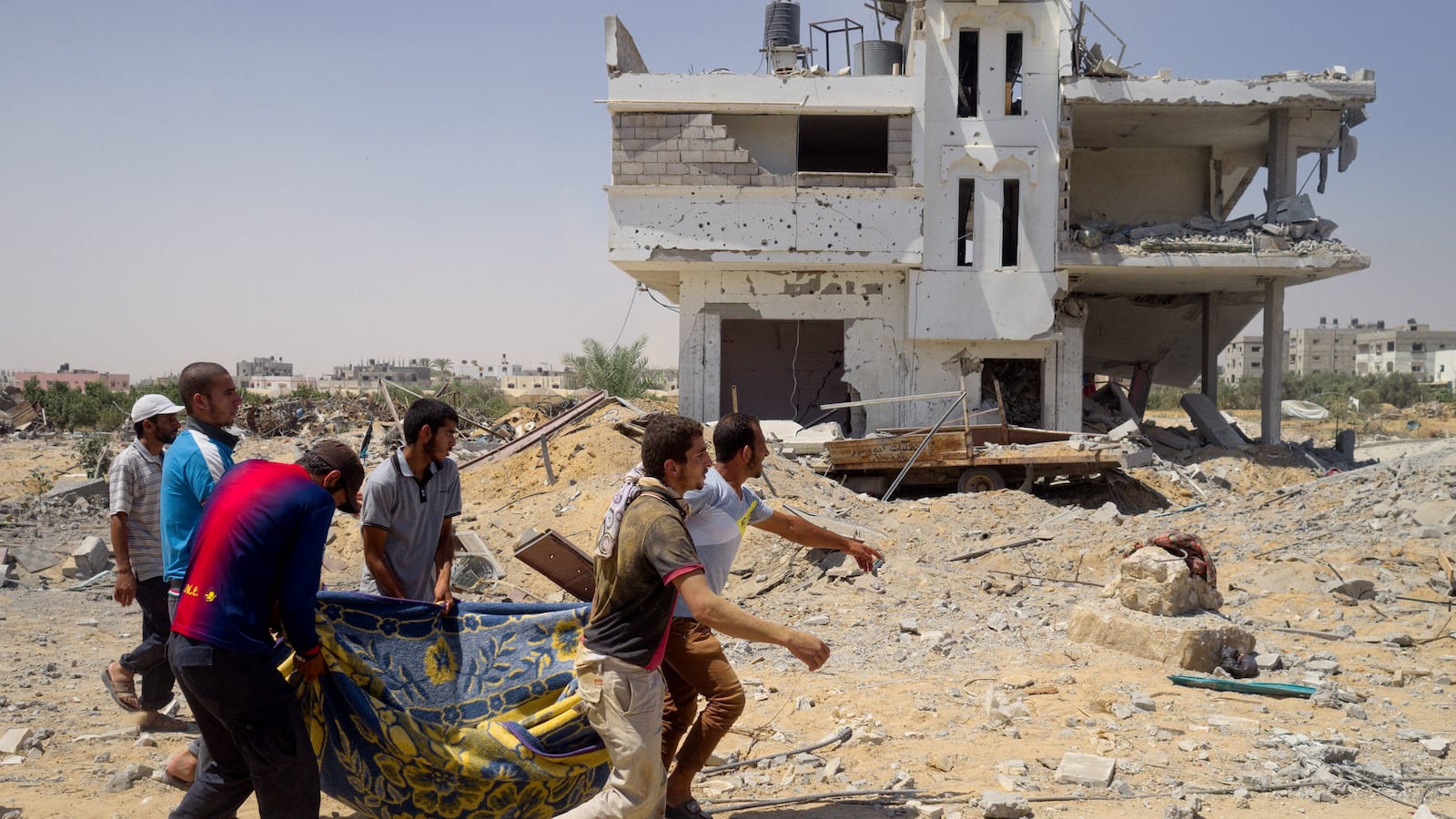 articles/2014/08/01/who-is-behind-gaza-s-mass-execution/who-is-behind-gaza-s-mass-execution-image_hosokm