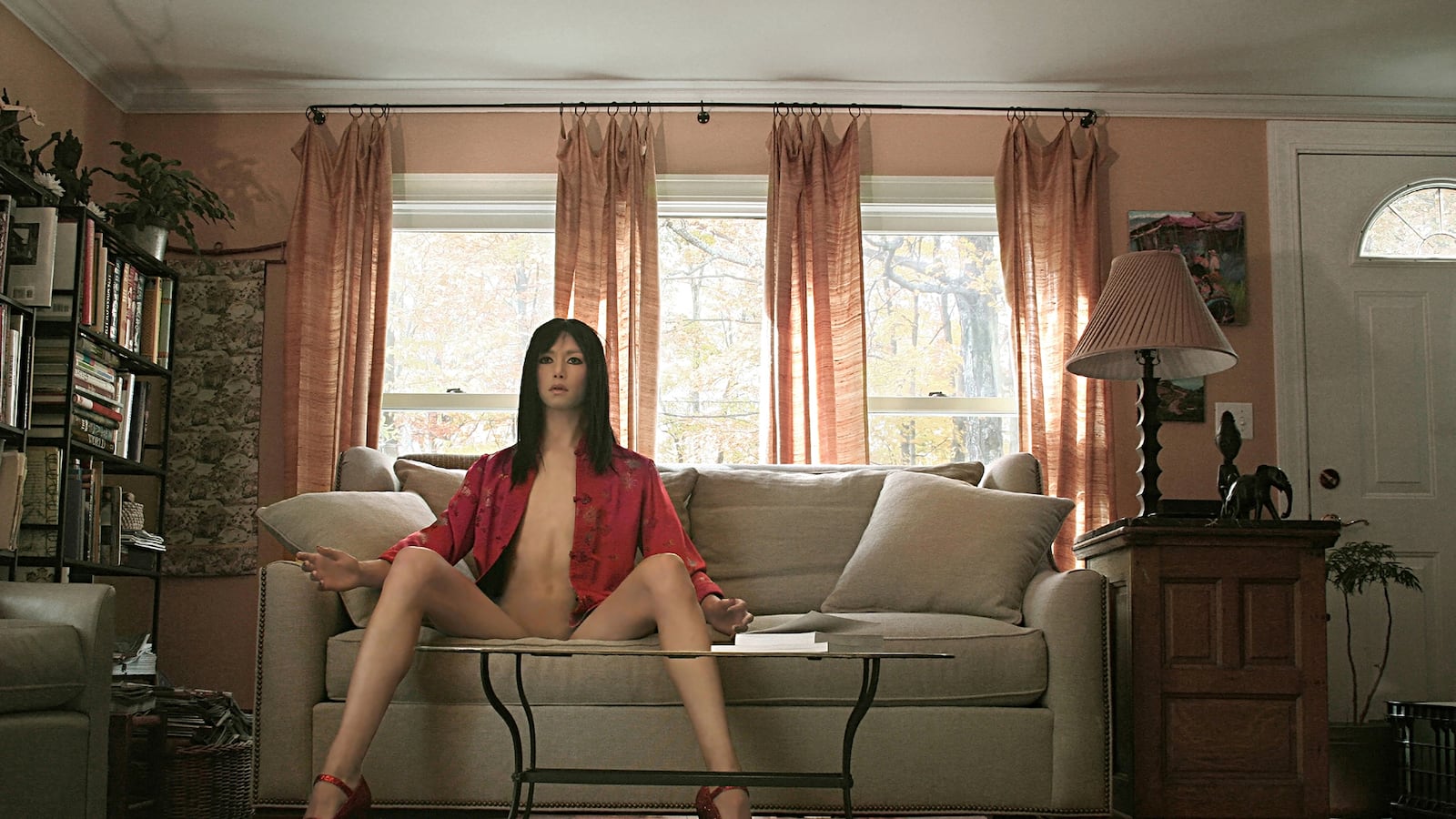 galleries/2013/07/14/an-artist-s-portrayal-of-life-size-sex-dolls/Real_Doll_Mimi_3_2013_csdqed