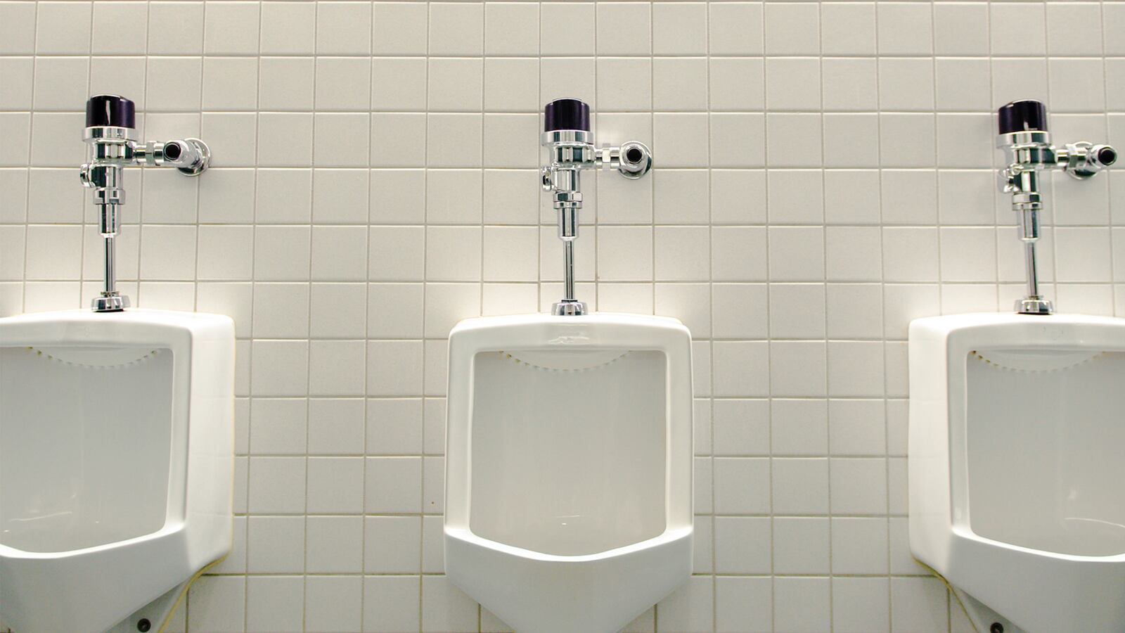 cheats/2013/09/05/chinese-device-helps-you-aim-your-pee/130905-weird-cheat-china-urinals_qufv45