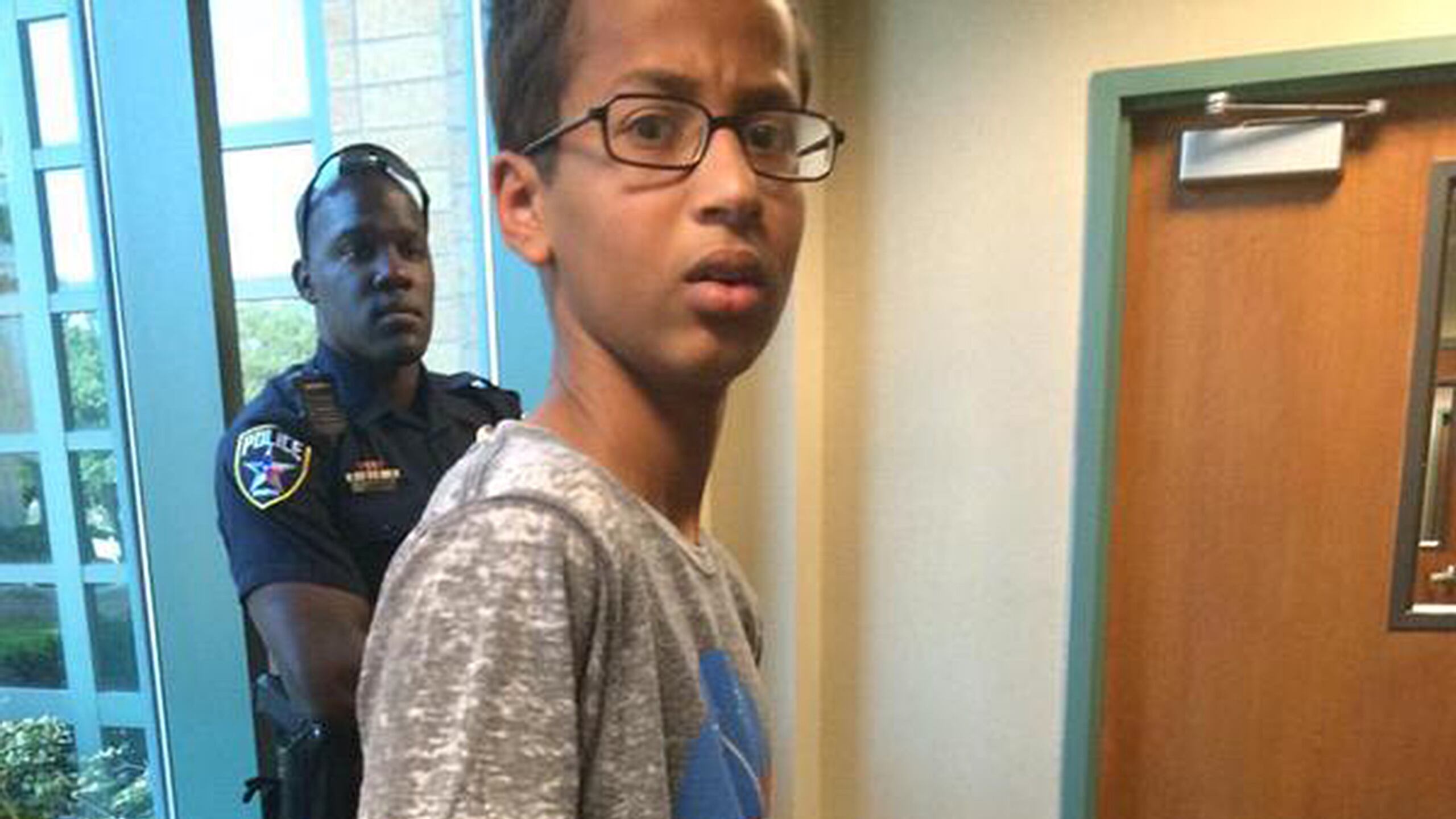 articles/2015/09/16/police-violated-ahmed-mohamed-s-civil-rights-by-keeping-away-his-parents/150916-collins-mohamed-tease_vixhww