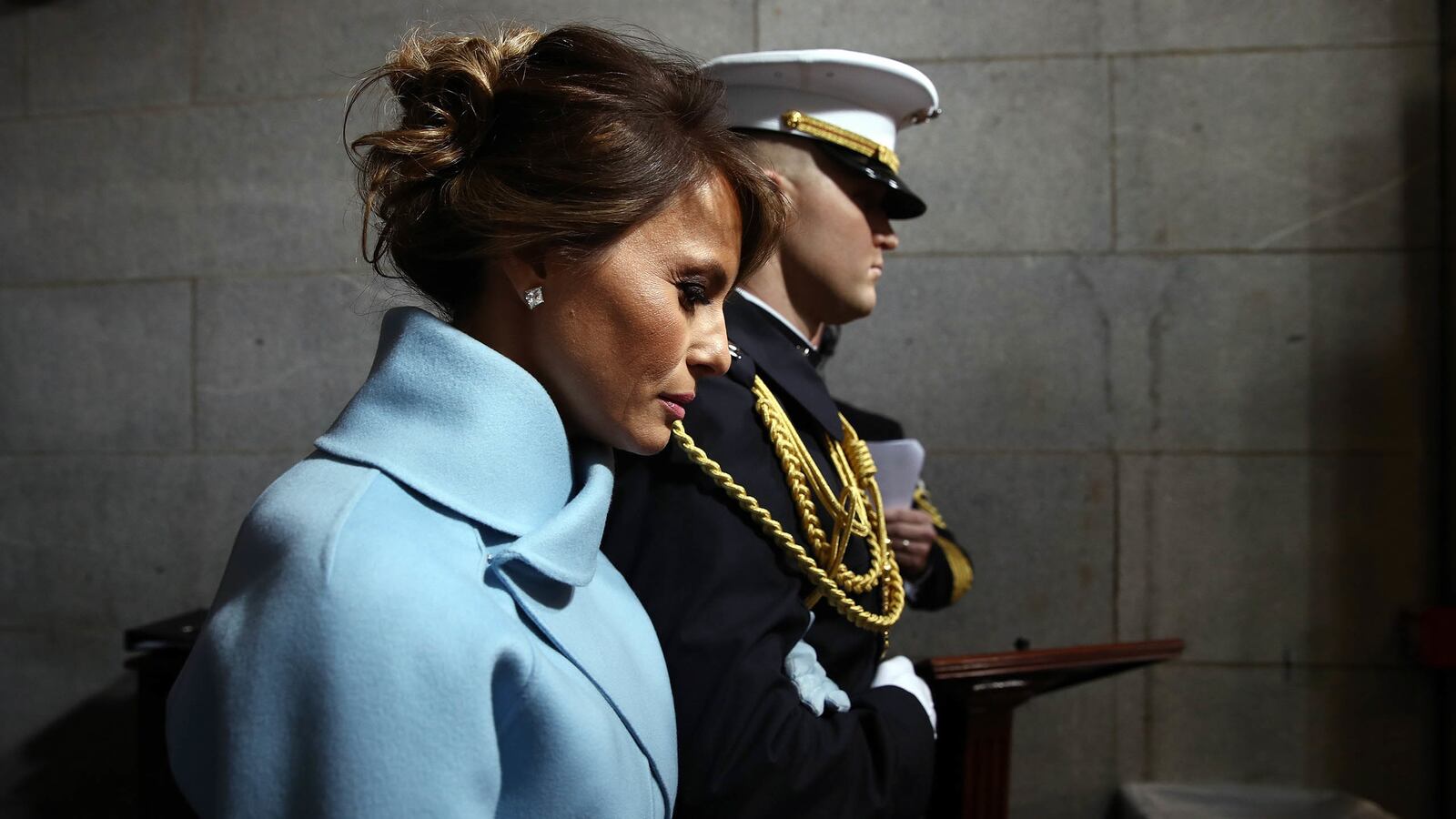 articles/2017/02/02/will-melania-trump-really-be-an-absent-first-lady/170102-crocker-melania-tease_z8slxu