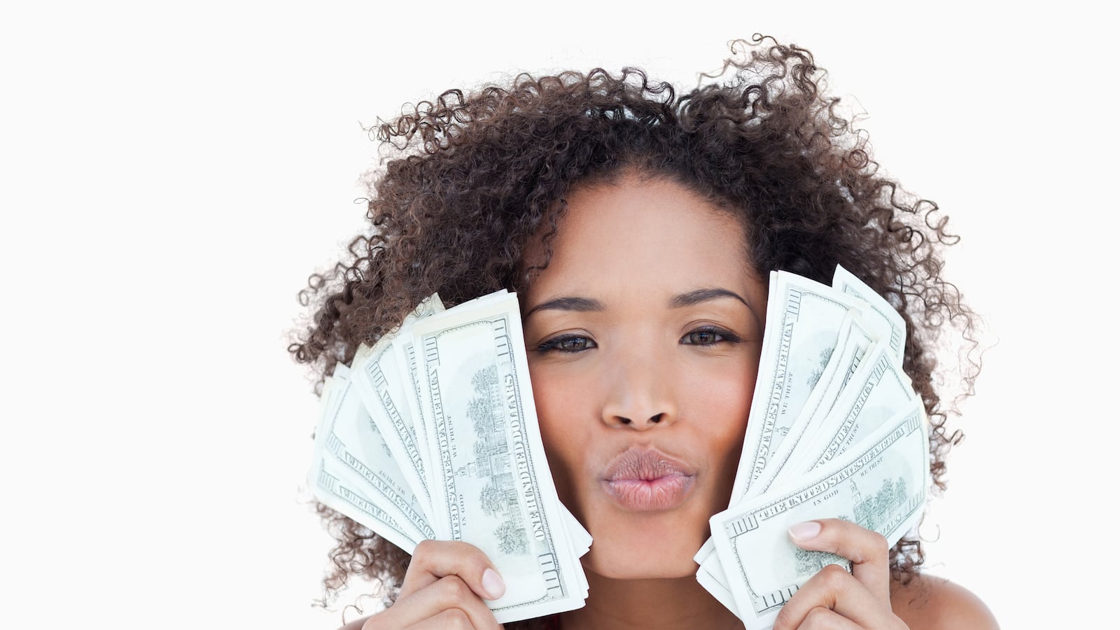 articles/2014/05/07/how-models-get-robbed-on-the-runway/1405704-sky-modeling-tease_nldg0i