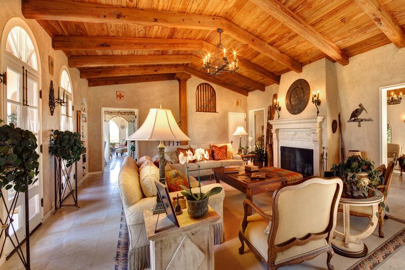 galleries/2014/09/27/omg-i-want-this-house-little-bokeelia-island-photos/140925-Bokeelia-10_ttmrqk