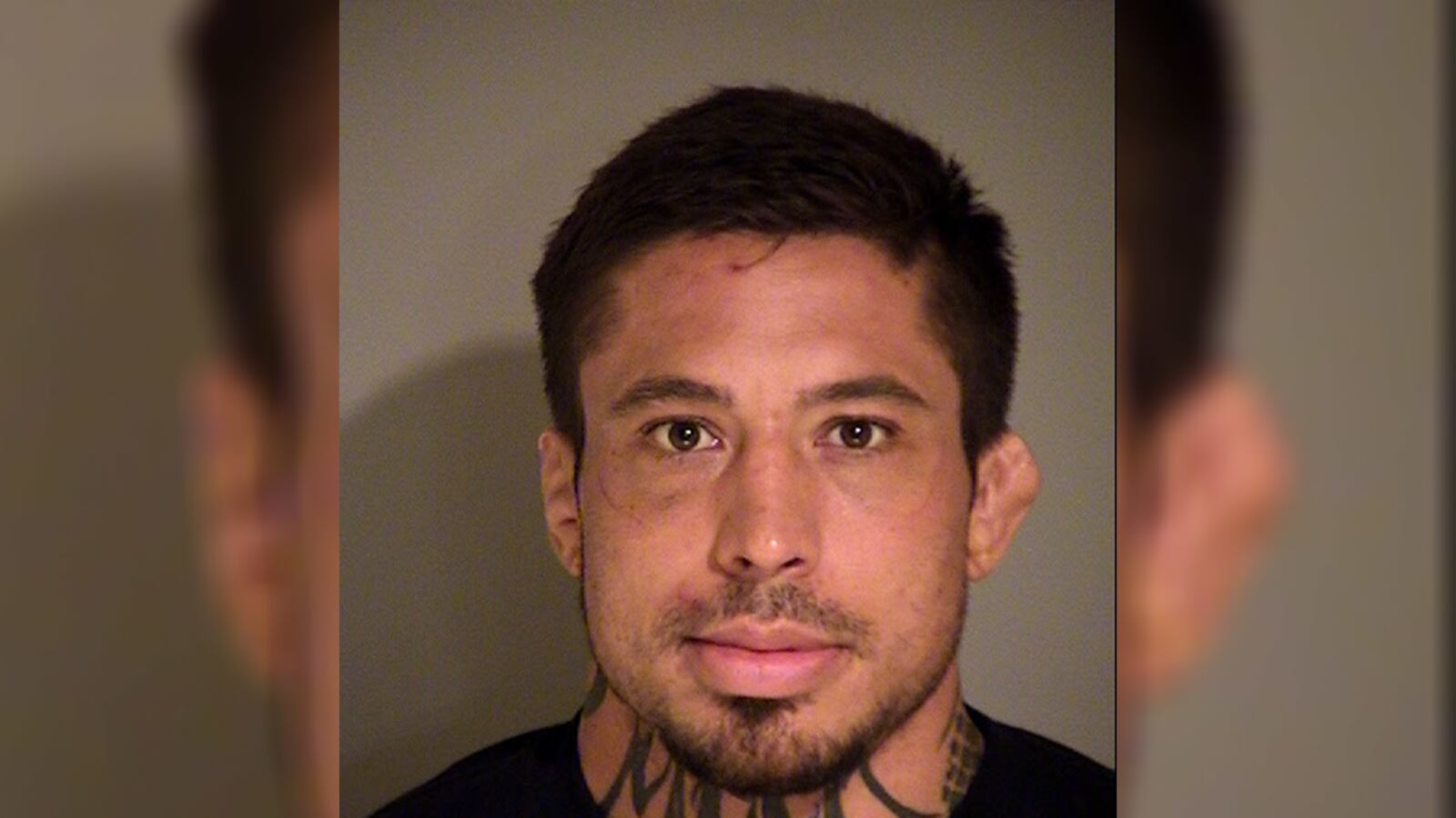 cheats/2014/10/17/mma-fighter-attempts-suicide-in-jail/141017-mma-suicide-cheat_qklosy