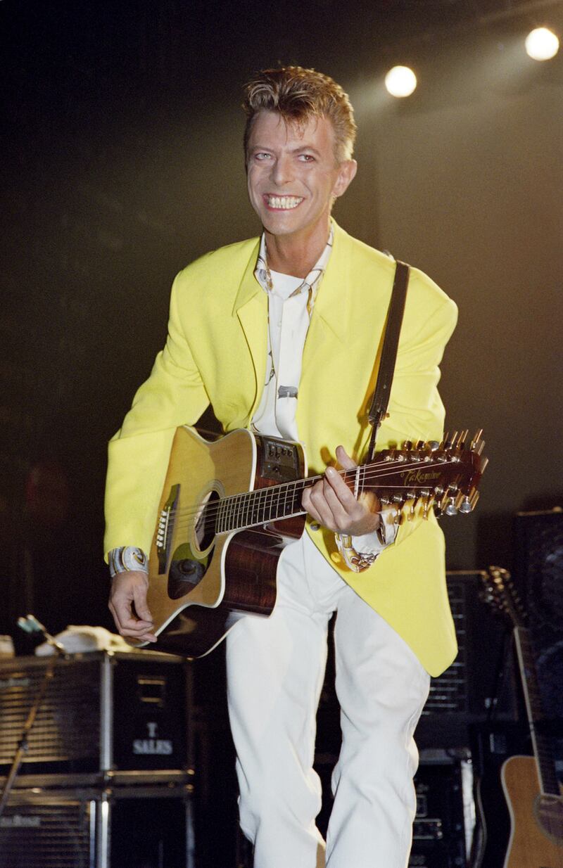 galleries/2013/01/09/david-bowie-s-eclectic-fashion-over-the-years-photos/14david-bowie1440_ouesq6