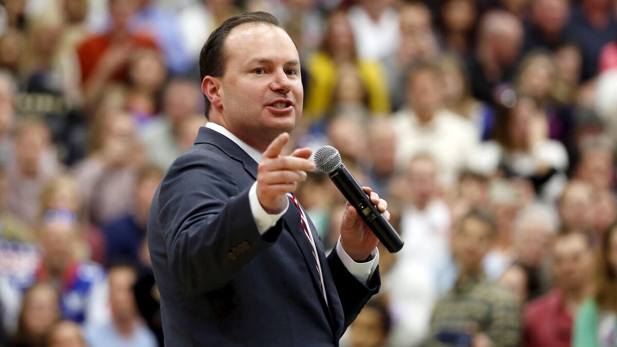 cheats/2016/06/30/sen-mike-lee-slams-donald-trump/160630-mike-lee-utah-cheat_qoej40