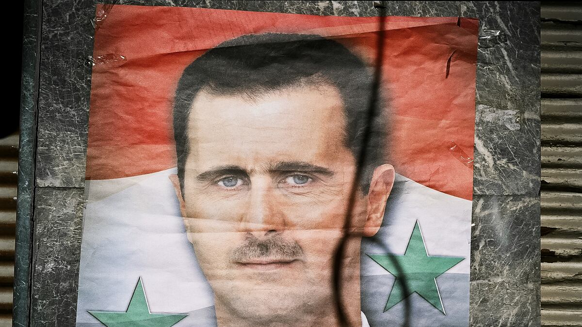 cheats/2011/11/17/why-syria-is-on-the-brink/syria-assad-posters-photos-09_d9sotw