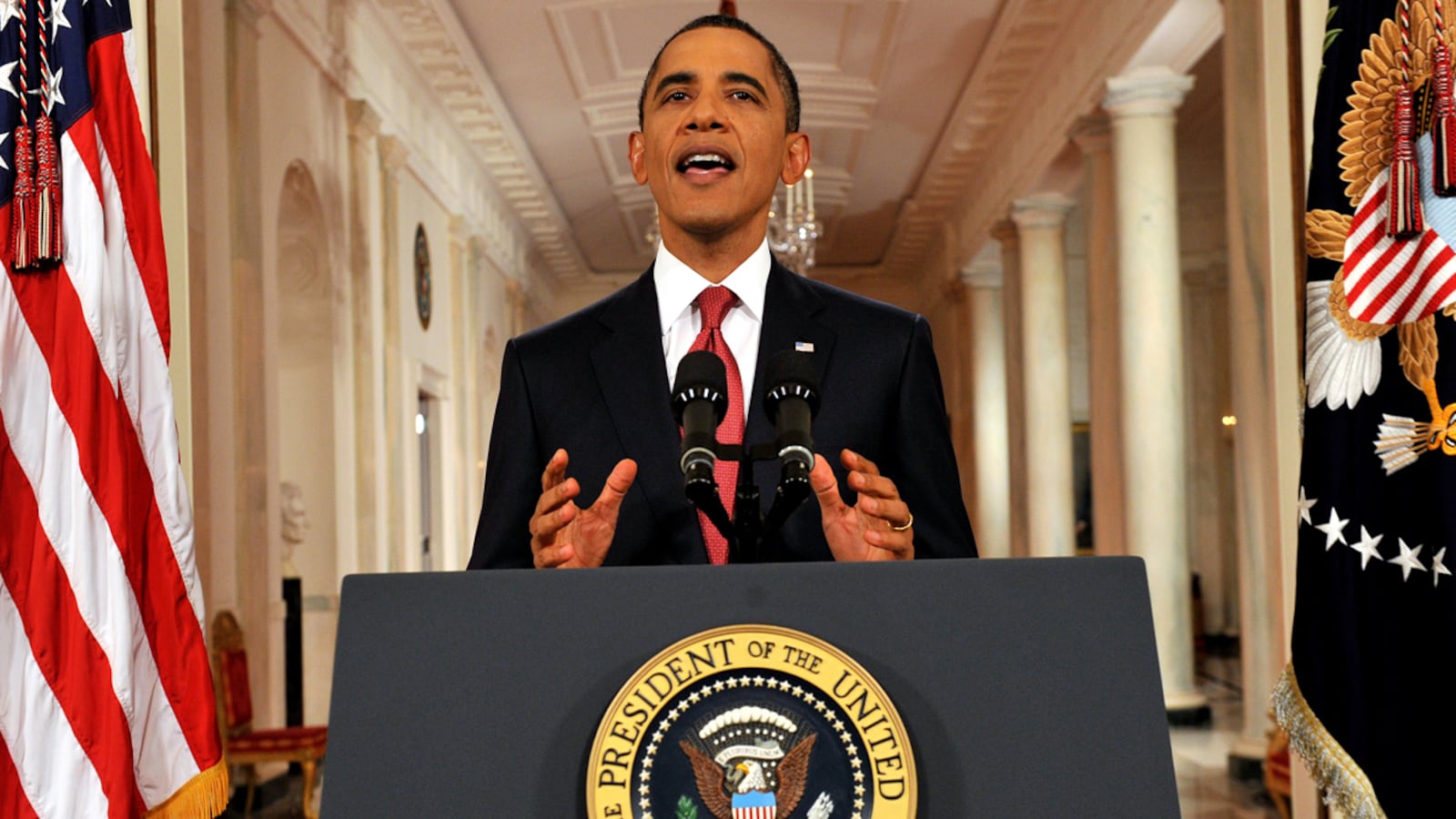 articles/2011/07/26/debt-ceiling-obama-boehner-democrats-republicans-dueling-plans/obama-speech-debt-stone_wc0unh