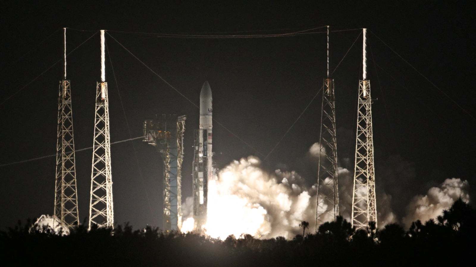 The launch of the Vulcan Centaur from Cape Canaveral, carrying Astrobotic’s Peregrine lunar lander.