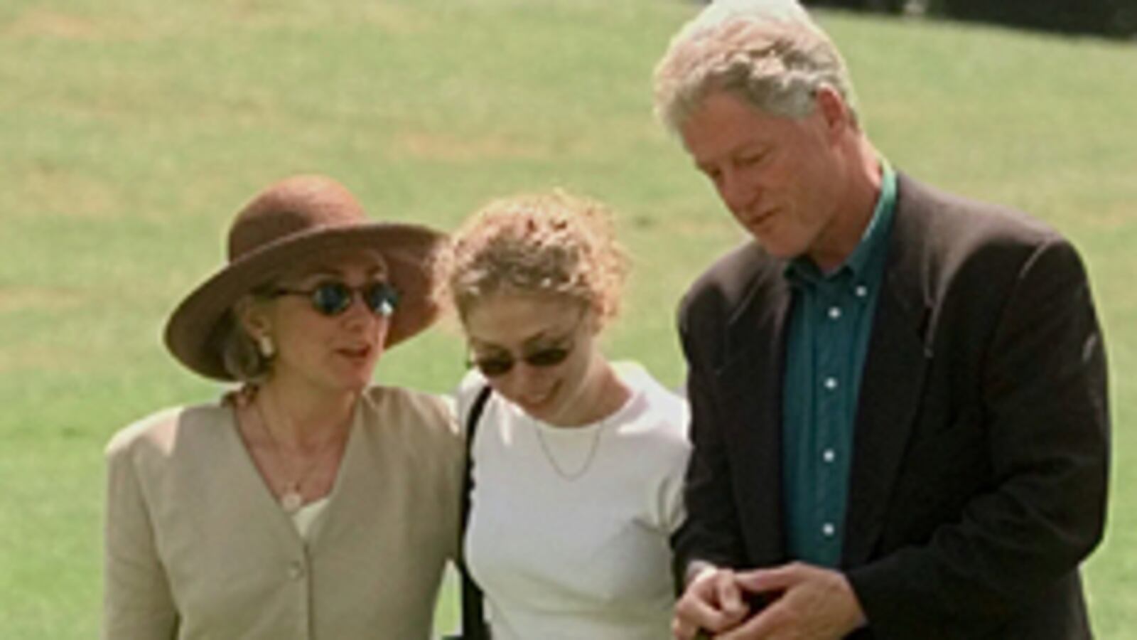 cheats/2009/05/20/clinton-secrets-stolen/clinton-1_jvkhtj