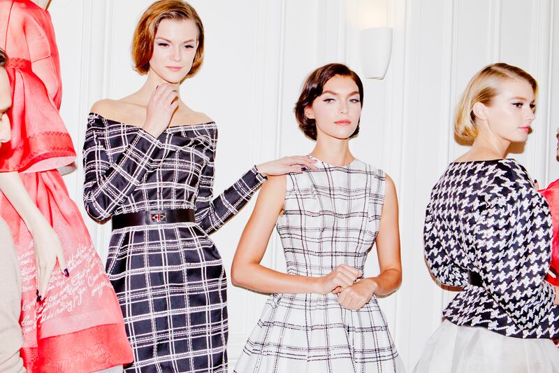 galleries/2012/01/25/chanel-givenchy-dior-spring-2012-couture-paris-photos/dior5-paris-couture-spring-2012_xg3qax