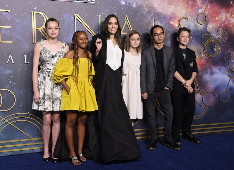 LONDON, ENGLAND - OCTOBER 27: (L-R) Shiloh Jolie-Pitt, Zahara Jolie-Pitt, Angelina Jolie, Vivienne Jolie-Pitt, Maddox Jolie-Pitt and Knox Jolie-Pitt attend the "The Eternals" UK Premiere at BFI IMAX Waterloo on October 27, 2021 in London, England. (Photo by Karwai Tang/WireImage)