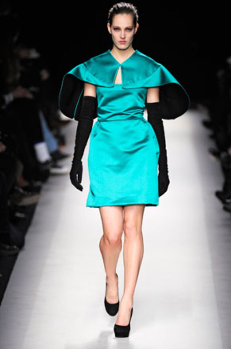 galleries/2010/03/11/paris-fashion-week/paris-fashion-week---yves-saint-laurent_s1sodh