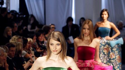 galleries/2010/09/29/paris-fashion-week-preview/paris-fashion-preview---cardin_u5fbep