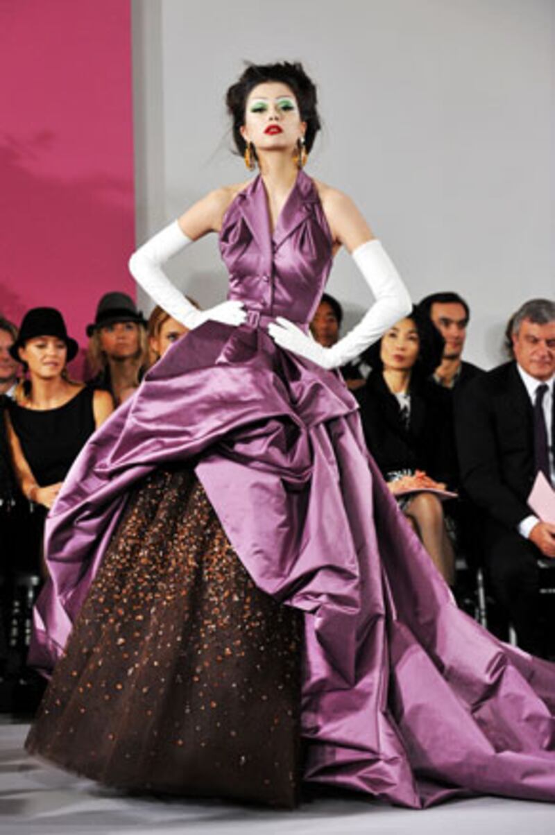 galleries/2010/01/27/fashion-week-day-1/paris-fashion-week---dior-1_a5dpnf