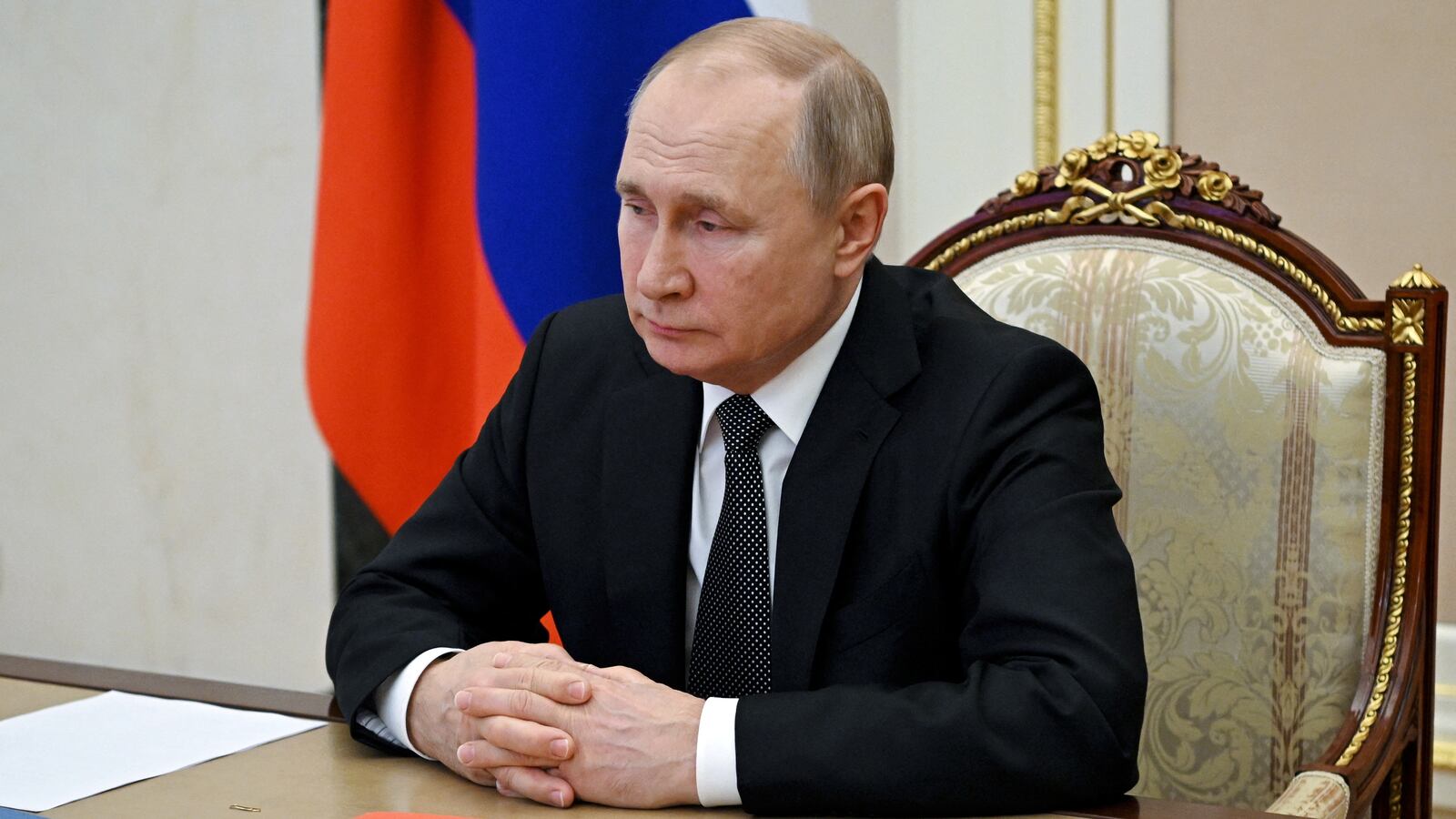 2022-02-18T114213Z_1107169505_RC2AMS9VNGHF_RTRMADP_3_UKRAINE-CRISIS-PUTIN_rgy71x