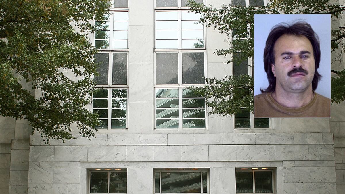 cheats/2011/10/12/u-s-provides-new-details-against-iran/saudi-arabian-embassy_ytgd8k