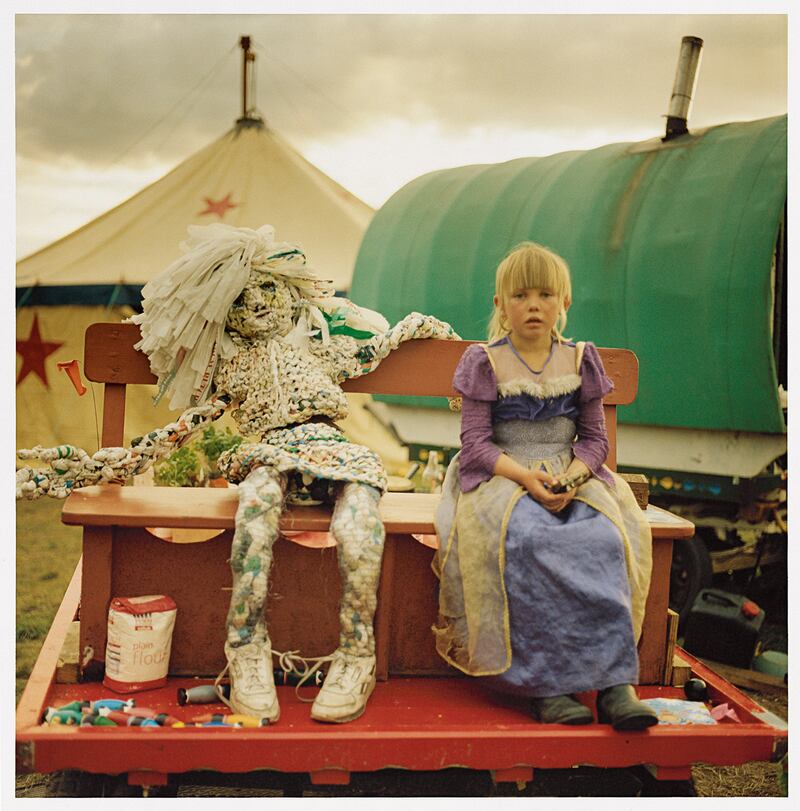 galleries/2014/10/12/london-s-pagan-counterculture-kings/141010-new-gypsies-5_p7ghp1