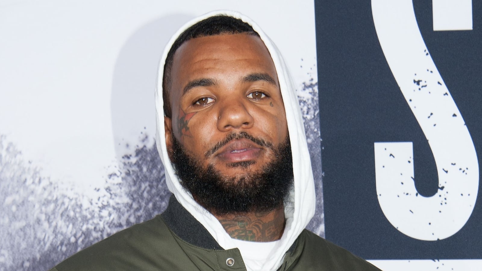 ceon Terrell Taylor aka "The Game" arrives the Universal Pictures And Legendary Pictures premiere of "Straight Outta Compton" on August 10, 2015 in Los Angeles, California. AFP PHOTO / VALERIE MACON