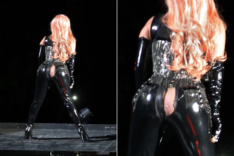 galleries/2013/01/15/embarrassing-celebrity-splits-lady-gaga-sofia-vergara-more-photos/130114-celebrity-splits-lady-gaga_kzdtt0