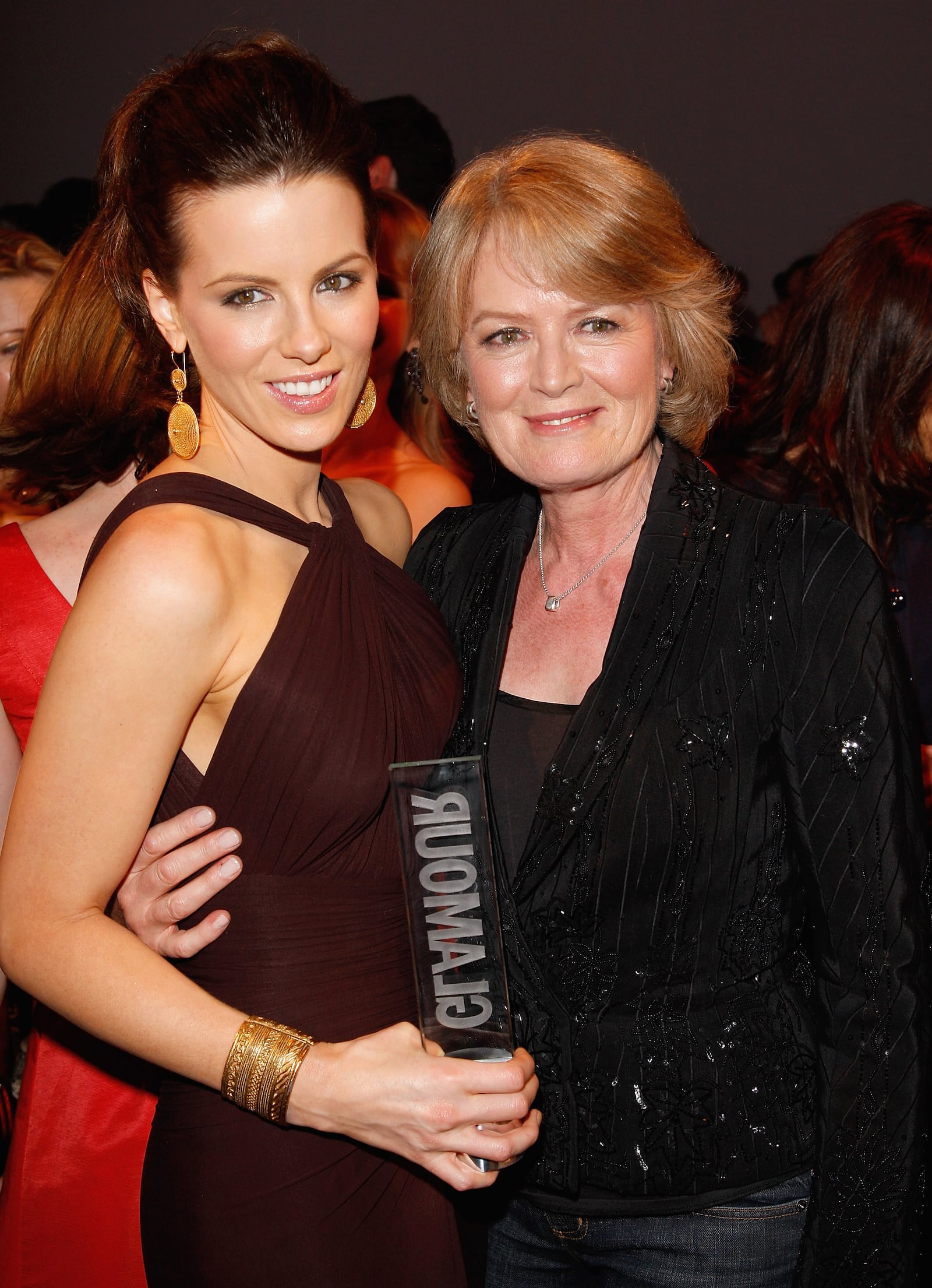 Kate Beckinsale with her mother, Judy Loe, in 2008.