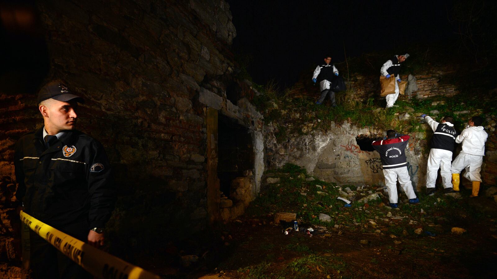 articles/2013/02/04/speculation-swirls-in-istanbul-what-happened-to-sarai-sierra/130103-Sarai-Sierra-tease_zn3frh