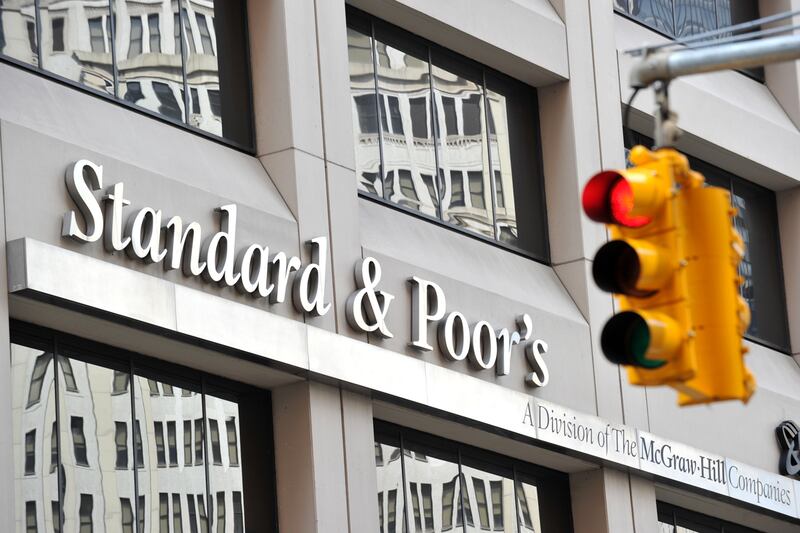 articles/2011/08/10/standard-poor-s-was-right-to-downgrade-u-s-debt/standard-poors-carter_nyepqh