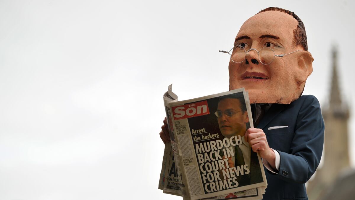 articles/2012/02/24/did-the-news-of-the-world-have-an-email-deletion-policy/phone-hacking-giglio_tdjgfp