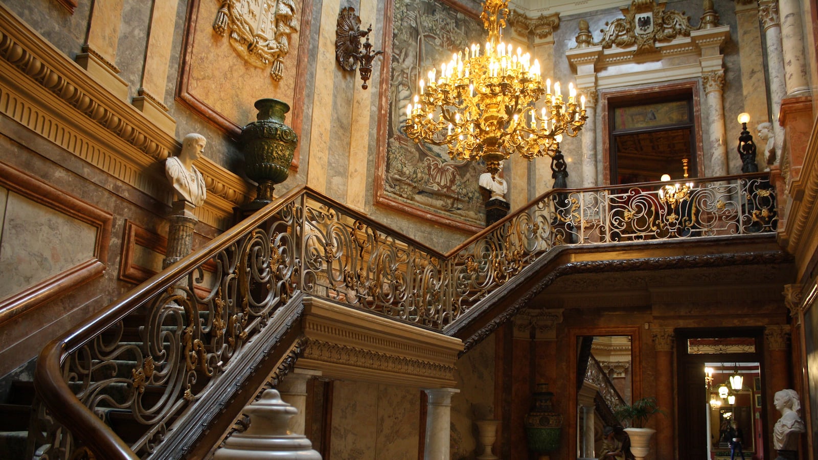 articles/2016/05/30/welcome-to-the-museo-cerralbo-madrid-s-secret-gaudy-time-travel-palace/160527-oconnor-madrid-travel-palace-tease_jvqcyu